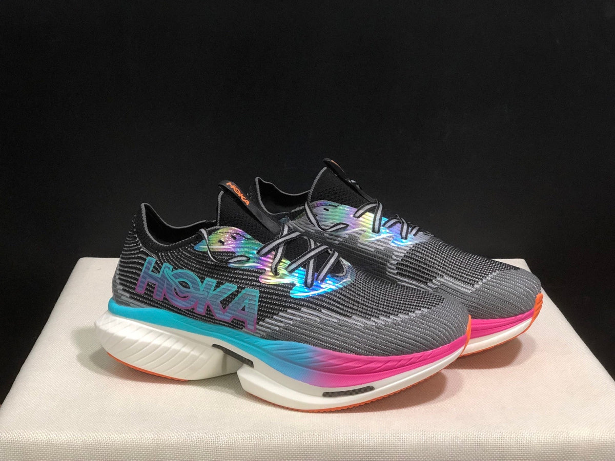 HOKA ONE ONE CIELO X1